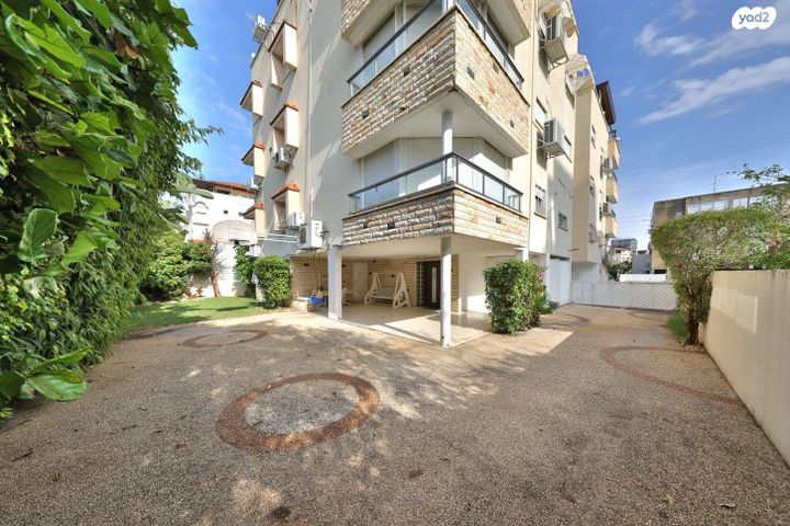 דירת גן, גרושקביץ', מוצקין הותיקה, קרית מוצקין