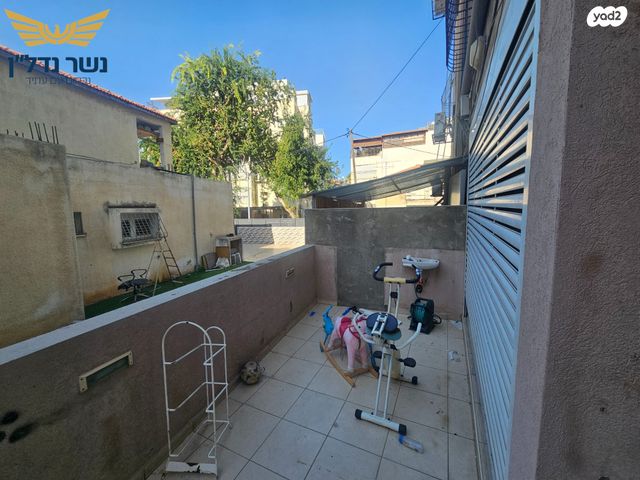 דירת גן, הרב צירלסון 24, הפועל המזרחי ה', שיכון ה', בני ברק