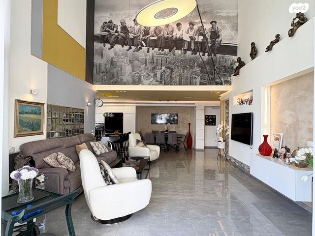 גג/ פנטהאוז, נווה גן, רמת השרון