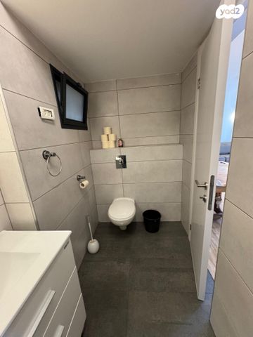 דירה, הנאמנים 22, שער פלמר, תחנת רכבת השמונה, חיפה