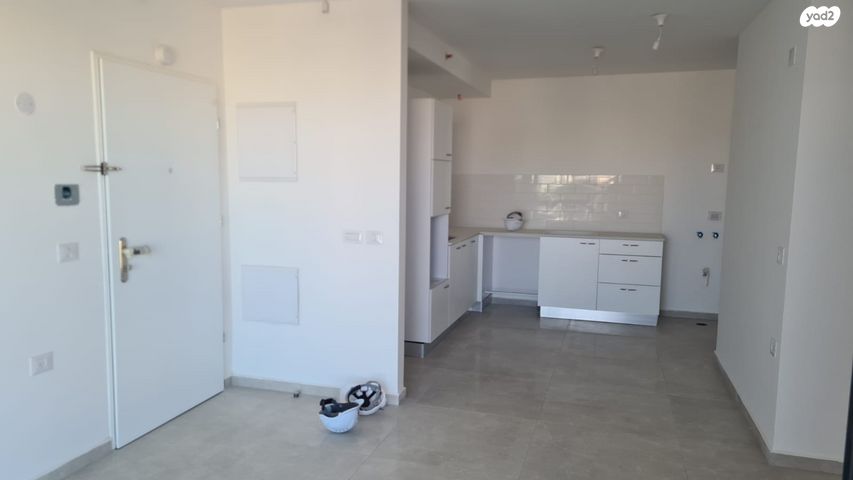 דירה, הרא"ה 98, שכונת הלל, רמת גן