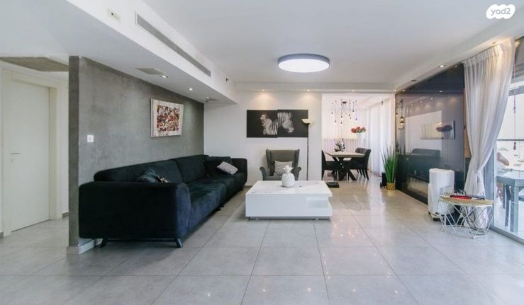 גג/ פנטהאוז, אסירי ציון, נווה גן, פתח תקווה