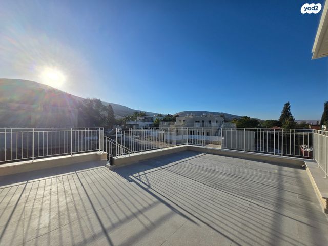 דו משפחתי, הגורן, יבנאל