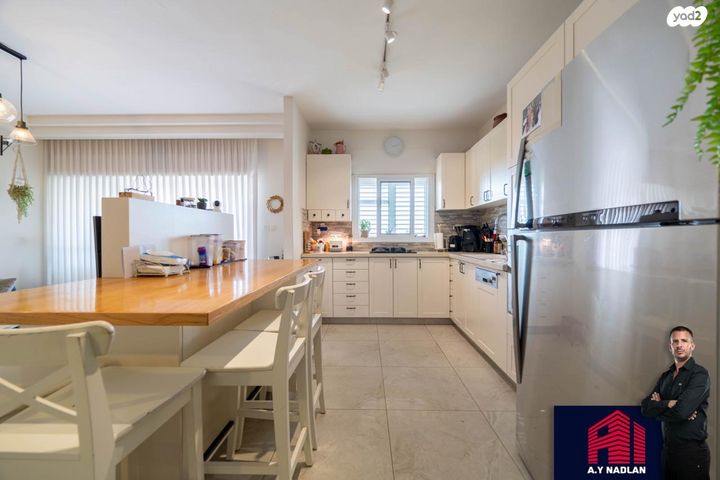 דירה, הכינור, נאות אשלים, ראשון לציון