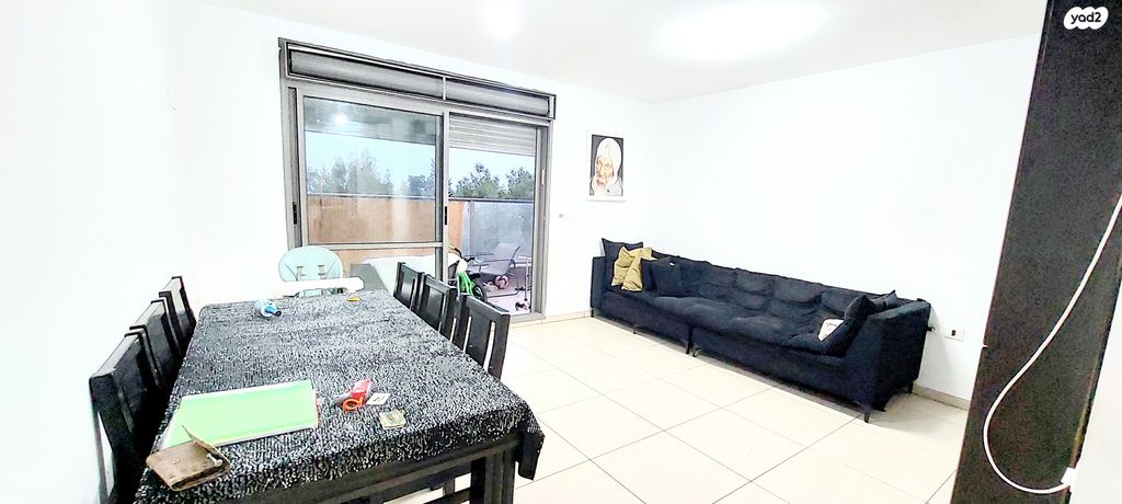 דירה, תאנה, החורש, חריש