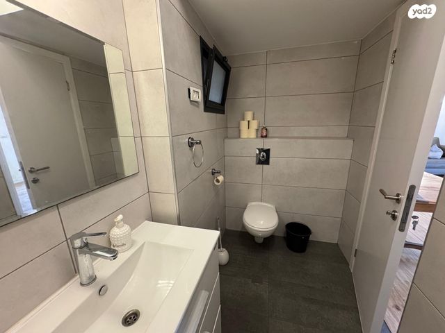 דירה, הנאמנים 22, שער פלמר, תחנת רכבת השמונה, חיפה