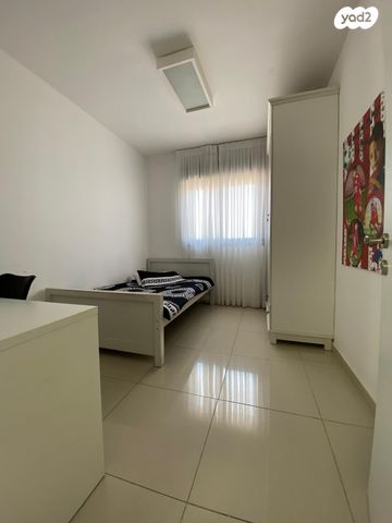 דירה, שושנה דמארי, קרית האמנים, מצליח, רמלה