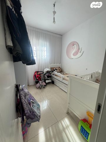 דירה, מאיר גרונולד, קרית היובל, ירושלים