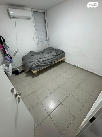 דירה, המעפילים, תל גיבורים, חולון