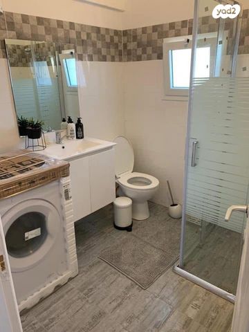 דירה, הרב שמחה אסף, שכונה ד', באר שבע