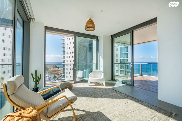 דירה, שדרות רחבעם זאבי, גבעת אולגה, חדרה