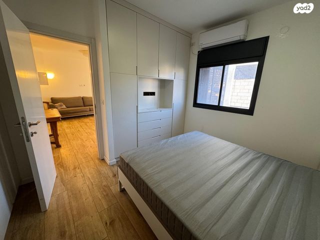 דירה, הנאמנים 22, שער פלמר, תחנת רכבת השמונה, חיפה