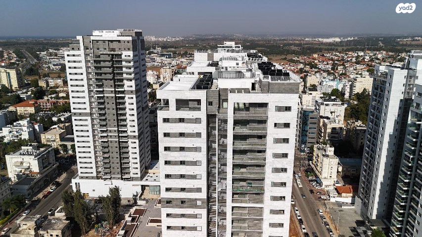 גג/ פנטהאוז, מרכז העיר, חדרה