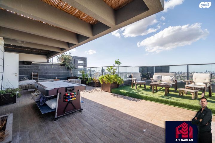 גג/ פנטהאוז, שדרות הרב משה שמואל שפירא, פארק המושבה, באר יעקב