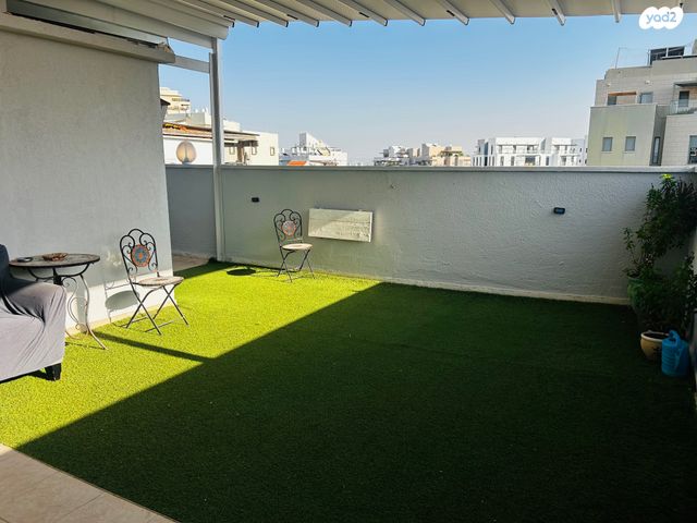 גג/ פנטהאוז, דרך מגדיאל 53, מגדיאל, הוד השרון