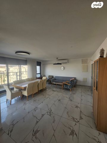 גג/ פנטהאוז, תלמוד בבלי, דובב מישרים / רמת בית שמש ד-1, בית שמש