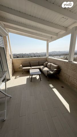 דופלקס, שלמה דוגה, גילה, ירושלים