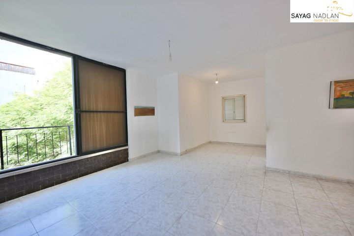 דירה, ויגודסקי, רמב"ם, ראשון לציון