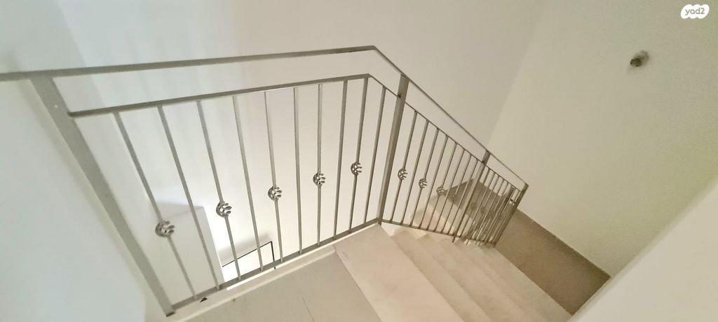 דירת גן, דרך מנחם בגין, מוריה, מודיעין מכבים רעות