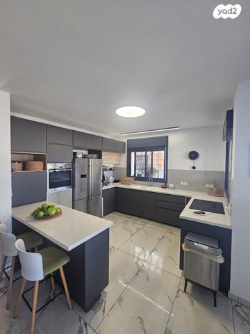 גג/ פנטהאוז, תלמוד בבלי, דובב מישרים / רמת בית שמש ד-1, בית שמש