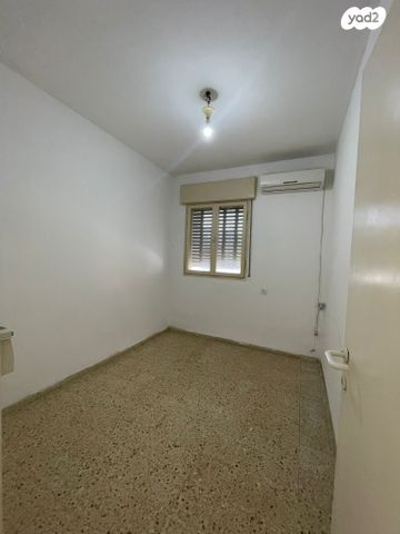 דירה, וייצמן, עיר, מרכז העיר, נהריה