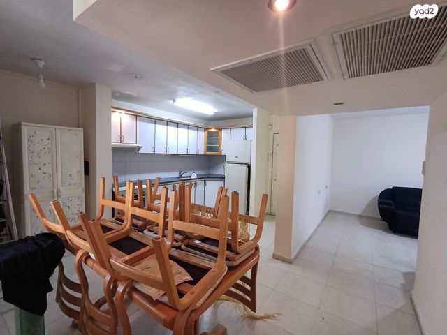 דירה, הרב הרצוג 20, עכו