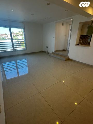 יחידת דיור, הולנד, הוד הכרמל, דניה, חיפה