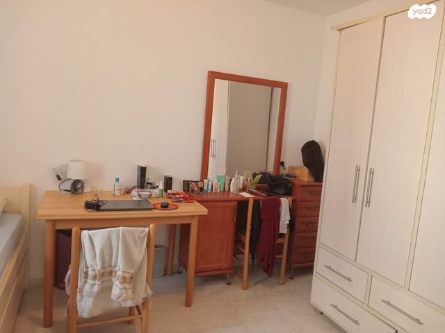 דירה, הרב יצחק נסים, חומת שמואל, הר חומה, ירושלים