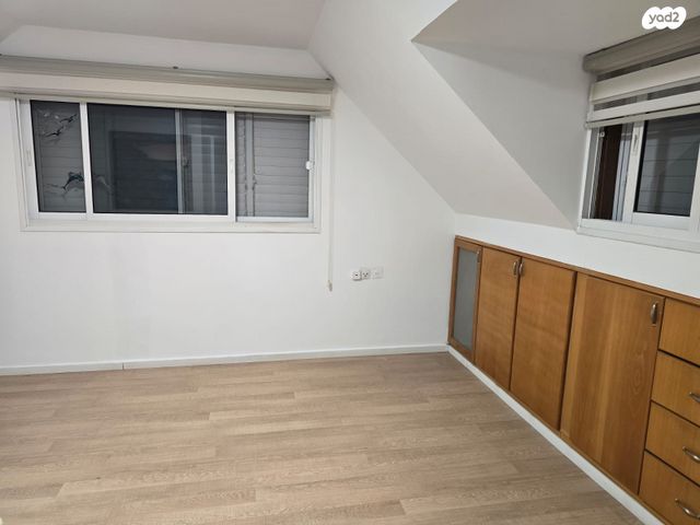 דירה, יוסף בוסל, קרית חיים מערבית, חיפה