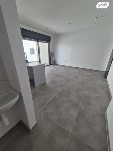 דירה, לח"י, שאר העיר, בני ברק