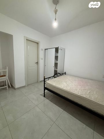 דירה, שדרות יוספטל, גבעה א', שביט, קרית אתא