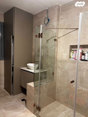 דירה, שושנה דמארי, קרית האמנים, מצליח, רמלה