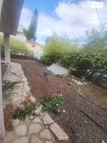 דירה, שיכוני מזרחי, כפר סבא