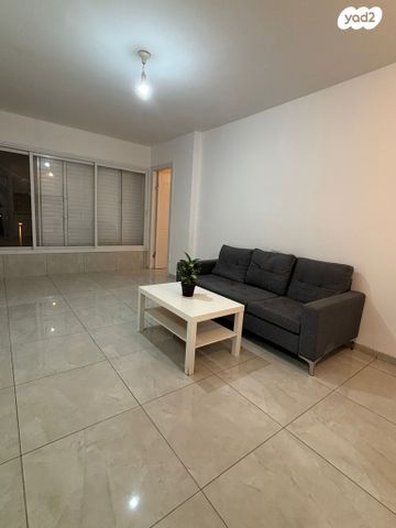 דירה, שדרות יוספטל, גבעה א', שביט, קרית אתא