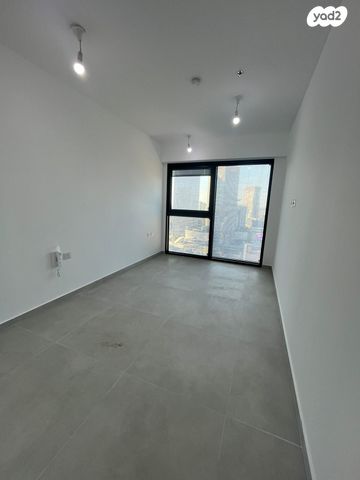 דירה, תוצרת הארץ, נחלת יצחק, תל אביב יפו