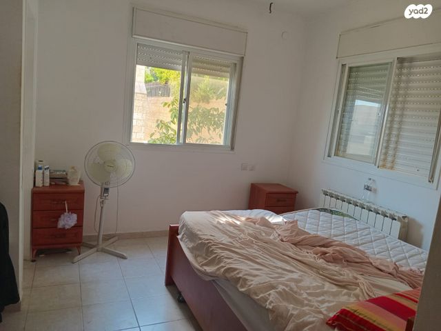 דירה, הרב יצחק נסים, חומת שמואל, הר חומה, ירושלים