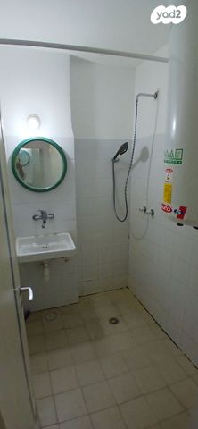 דירה, העצמאות, שלום עליכם, מגדל העמק