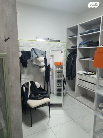 דירה, גרציאני יצחק, גני שרונה, קרית הממשלה, תל אביב יפו