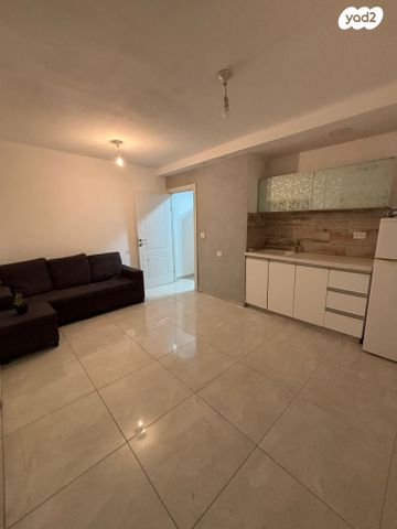 דירה, שדרות יוספטל, גבעה א', שביט, קרית אתא