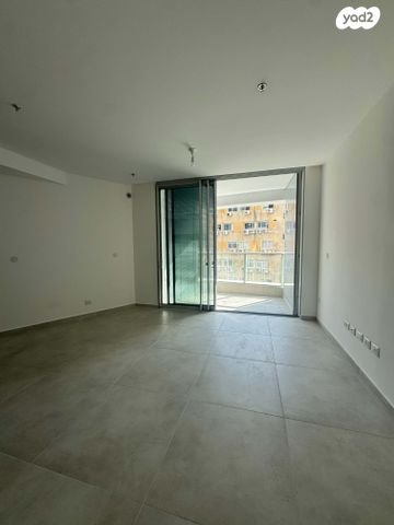 גרציאני יצחק 10