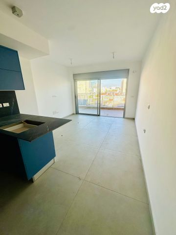 דירה, המעיין, ארלוזורוב, גבעתיים