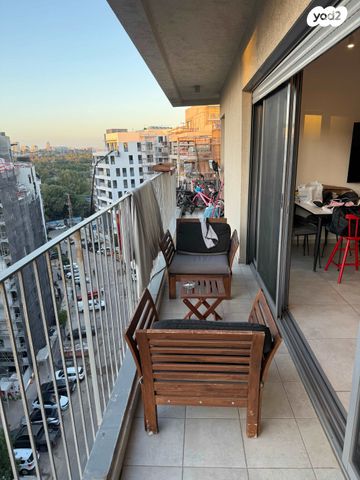 דירה, רות 9, חרוזים, רמת גן