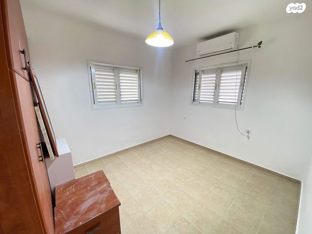 דירה, יוסף ספיר, שיפר, פתח תקווה