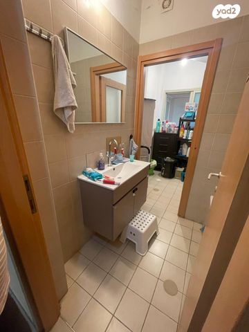 דירה, חרצית, אזורי גדרה, גדרה