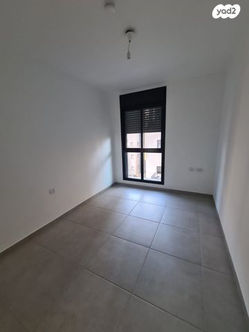 דירה, חזון אי"ש, עין גנים, פתח תקווה