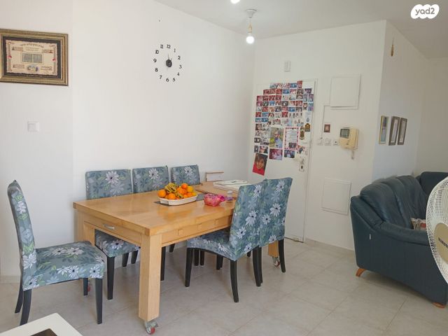 דירה, הרב יצחק נסים, חומת שמואל, הר חומה, ירושלים