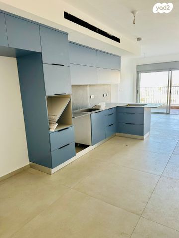 דירה, המעיין, ארלוזורוב, גבעתיים