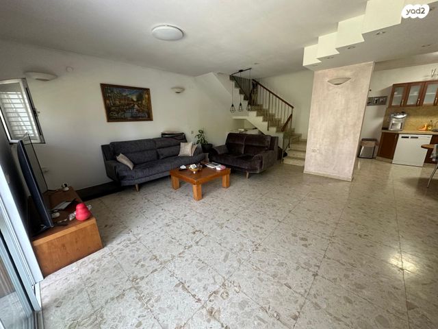 בית פרטי/ קוטג', בית דגן