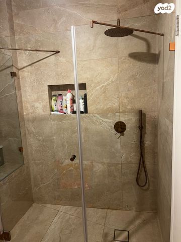 דירה, שושנה דמארי, קרית האמנים, מצליח, רמלה