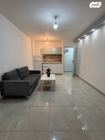 דירה, שדרות יוספטל, גבעה א', שביט, קרית אתא